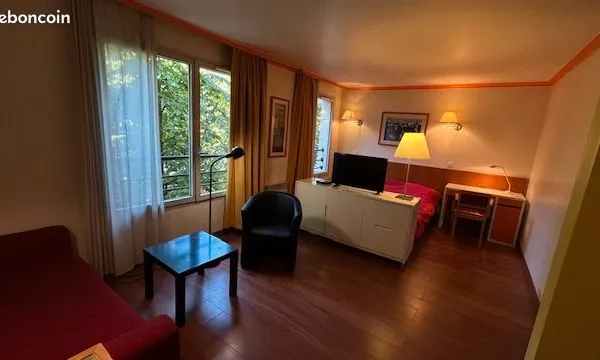 Très beau studio loft 33 m2 