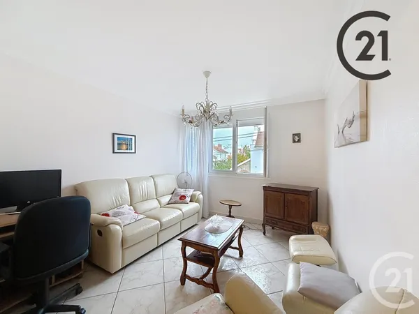 Appartement 4 pièces 79 m² 