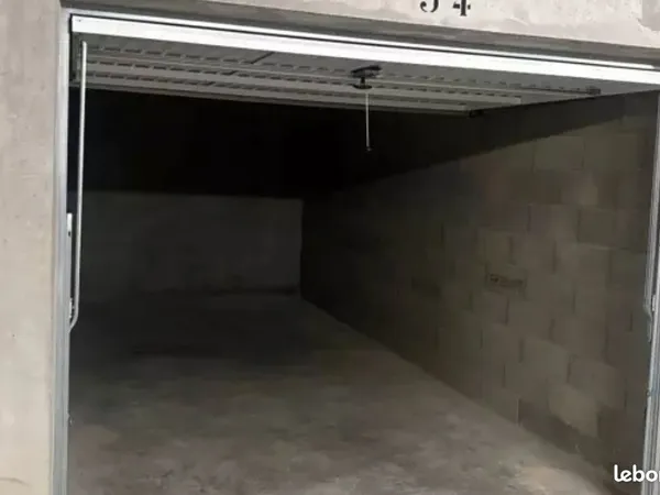 Location box ferme 15m2 moyennes breguieres 