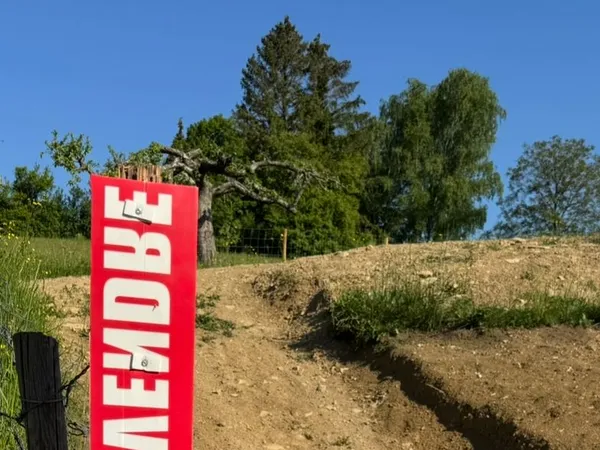 Terrain - place à bâtir - maison 
