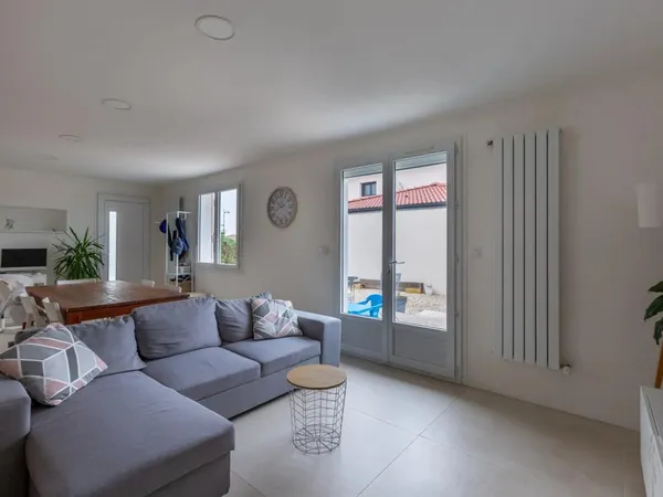 Maison de 4 pièces de 85 m² située à Bourg-Saint-Christophe 