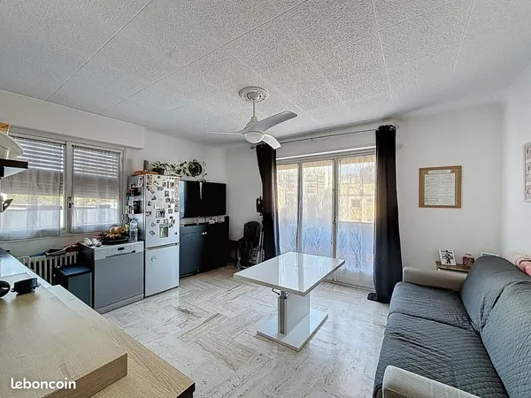 Appartement 1 pièce 48 m² 
