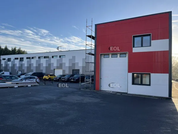 Local d'activité 2 pièces 1196 m² 