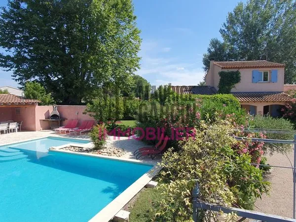 Maison de luxe 8 pièces 162 m² 