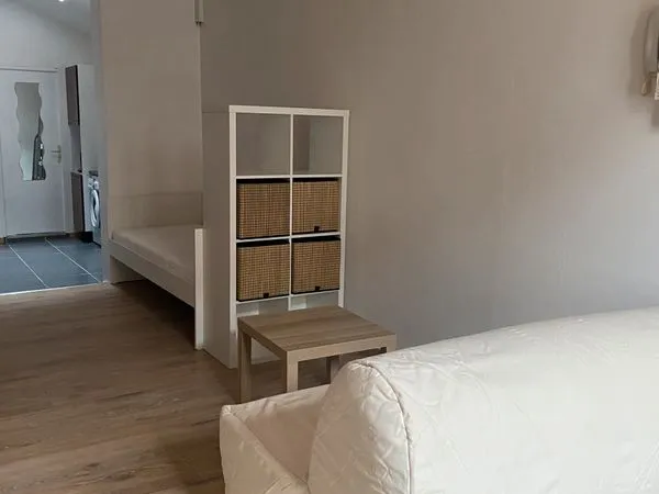 A louer studio meublé 