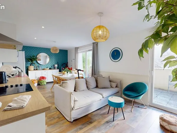 Chambre 6 pièces 95 m² 
