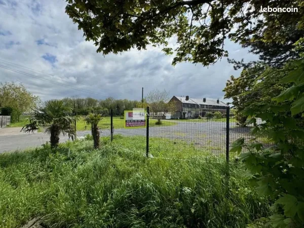 Terrain 1080 m² 