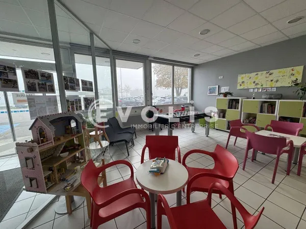 Bureaux 780 m² 