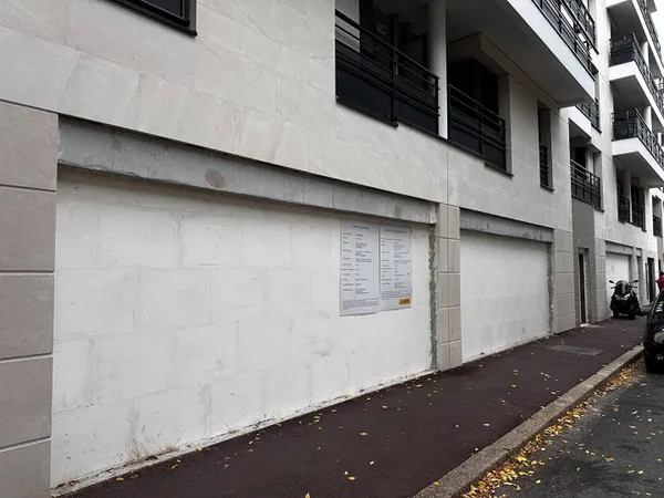 Local commercial 180 m² 