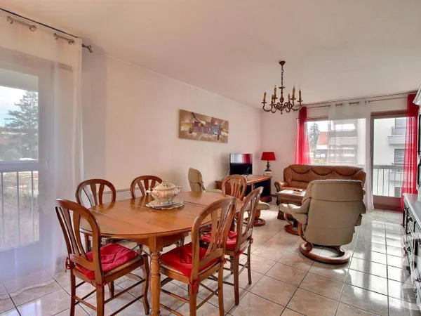 Appartement 4 pièces 94 m² 