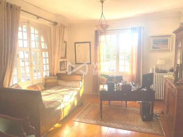 À SAISIR SUR TRESPOEY SUPERBE APPARTEMENT DANS L ANCIEN 