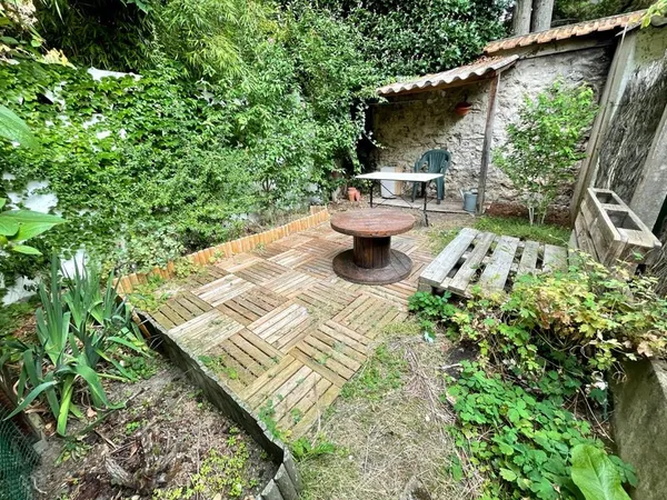 Dernier étage - Appartement MEUBLE avec JARDIN 