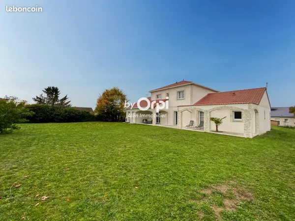 Maison 6 pièces 192 m² 