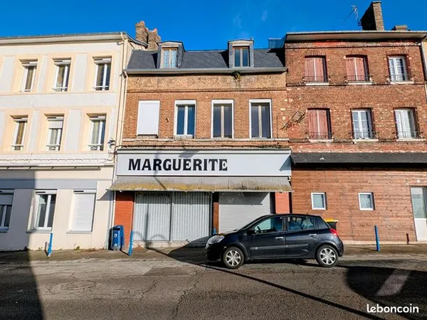 Immeuble de rapport 5 pièces 370 m² 
