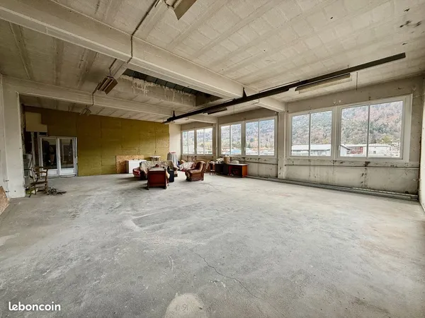 Appartement 2 pièces 166 m² 