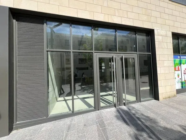 Local commercial 57 m² 