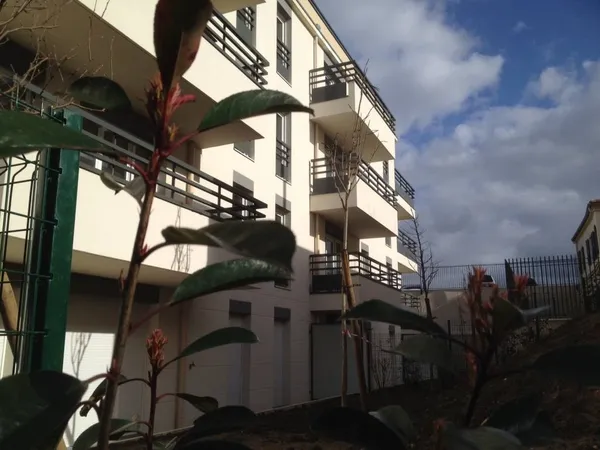 Loue 3 pièces 56m² - Nanterre Rond point des Bergères 