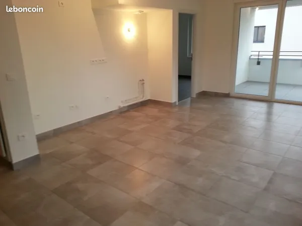 Appartement 2 pièces 45 m² - Parc de Lamper 