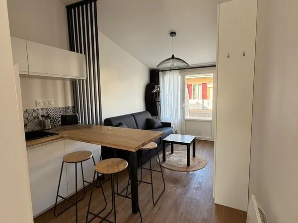 Appartement 1 pièce 18 m² 