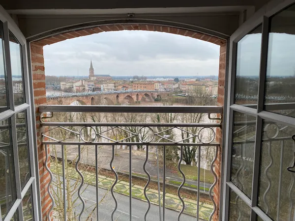 A louer 167m² centre de Montauban 