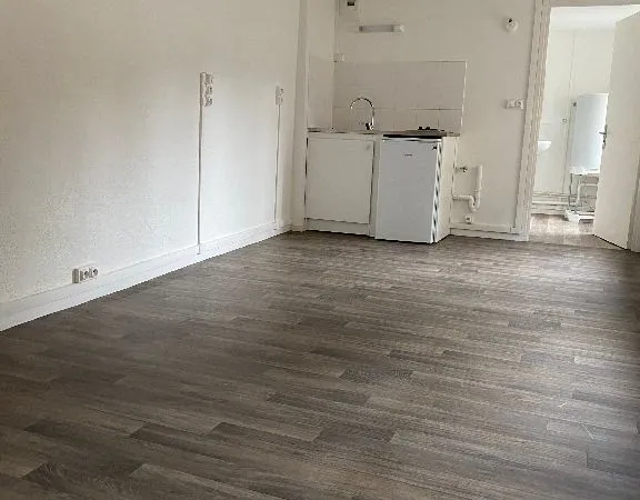 Studio 1 pièce 21 m² 