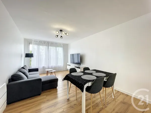 Appartement 5 pièces 11 m² 