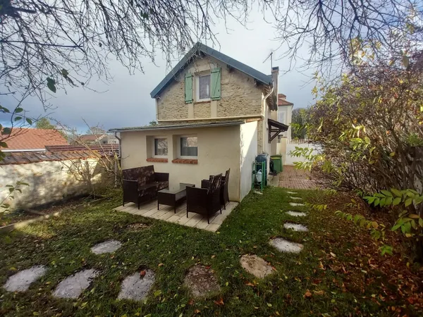 DEPT Yvelines (78) Thoiry + A louer maison de 60 m2 