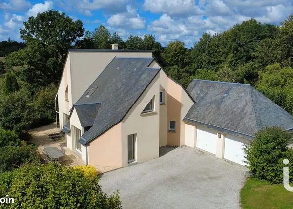 Maison 6 pièces 144 m² 