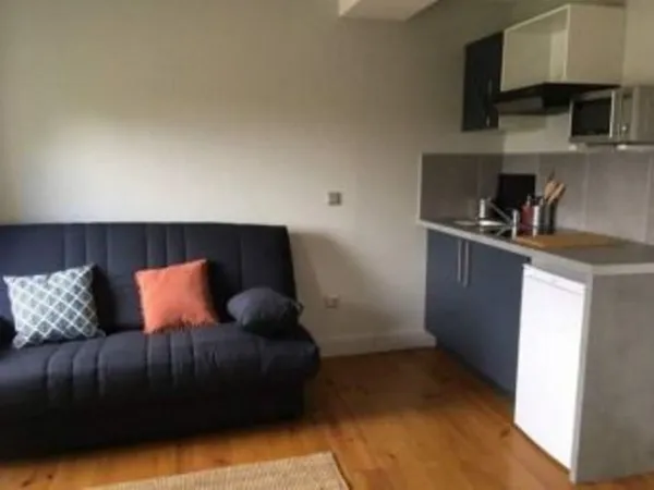 Beau studio 20m² calme, lumineux et central 