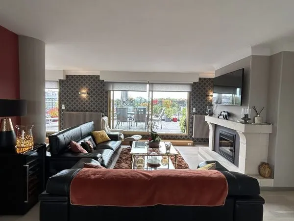 Appartement 4 pièces 200 m² 