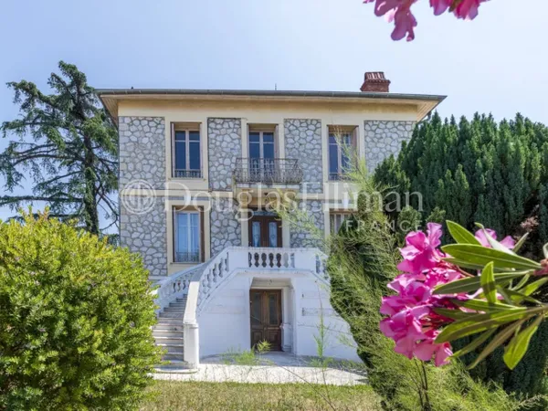 Nice - Gairaut - Appartement au dernier étage d'un magnifique Hô 