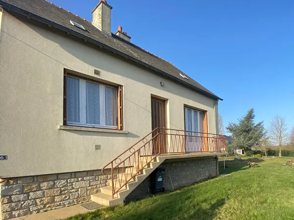A LOUER - Maison 3 chambres située à LOSCOUET SUR MEU. AXE SAINT MEEN / LOUDEAC 