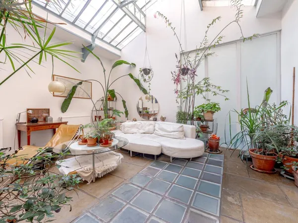 Paris 9 - Loft sous verrière Eiffel - 353m² - usage mixte 