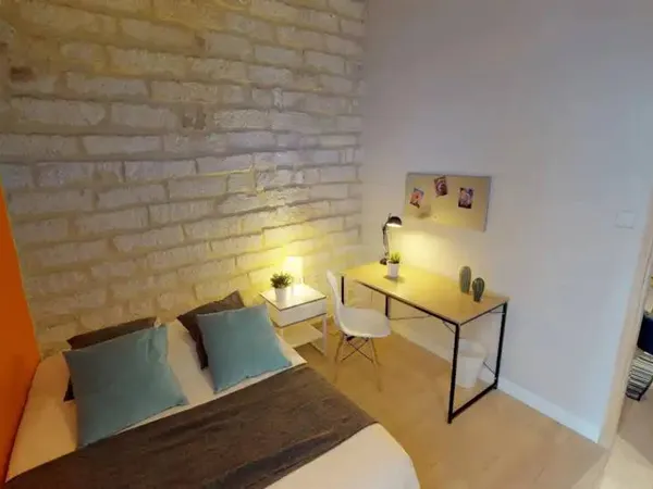 Propose chambre en colocation meublée 