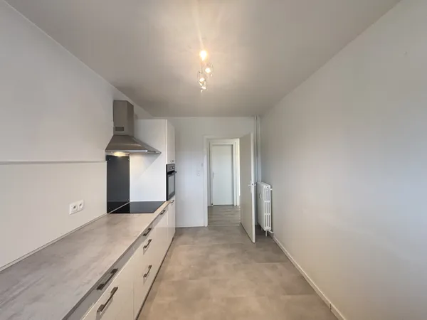 COUP DE COEUR ! APPARTEMENT 2 PIECES CENTRE VILLE MONTIGNY-L 