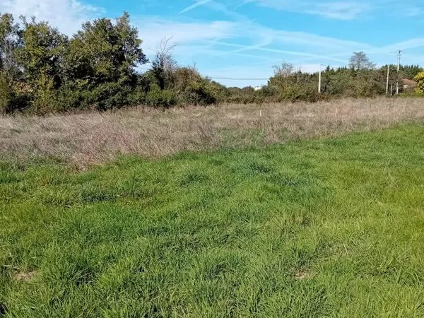 Terrain 675 m² 