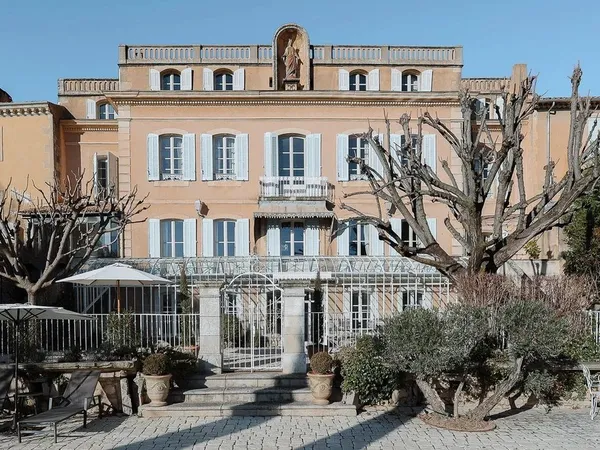 Maison 16 pièces 480 m² 