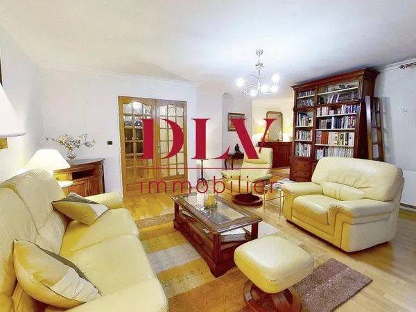 Appartement 5 pièces 122 m² 