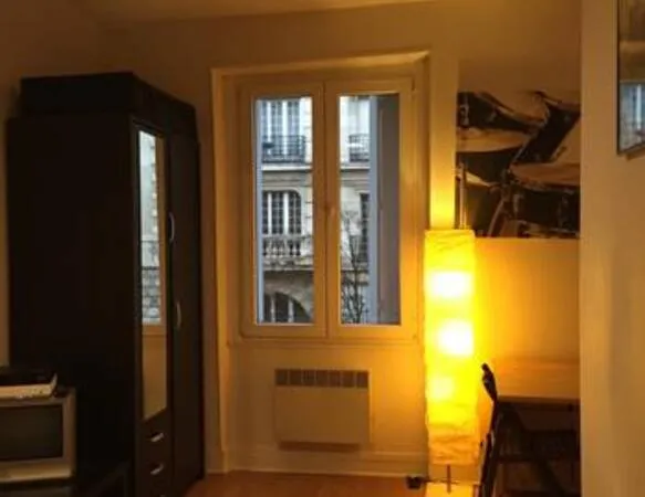Studio 1 pièce 21 m² 