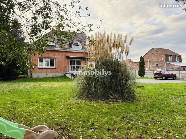 Pavillon 6 pièces 161 m² 