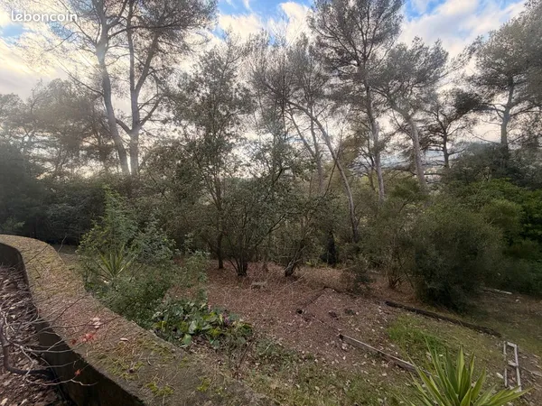 Terrain 970 m² Saint-Paul-de-Vence 