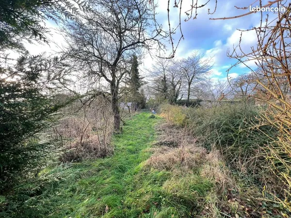 Terrain 826 m² Angerville 
