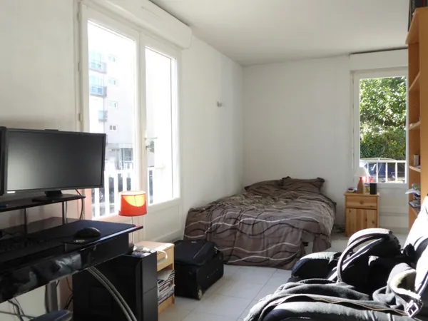 Studio 1 pièce 26 m² 