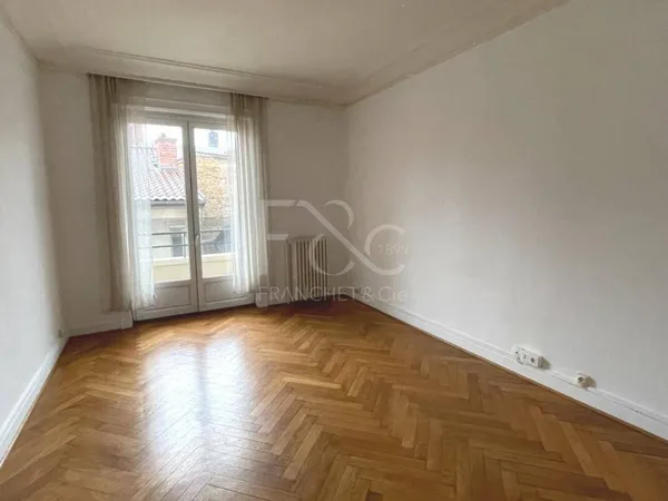 Appartement 2 pièces 57 m² 