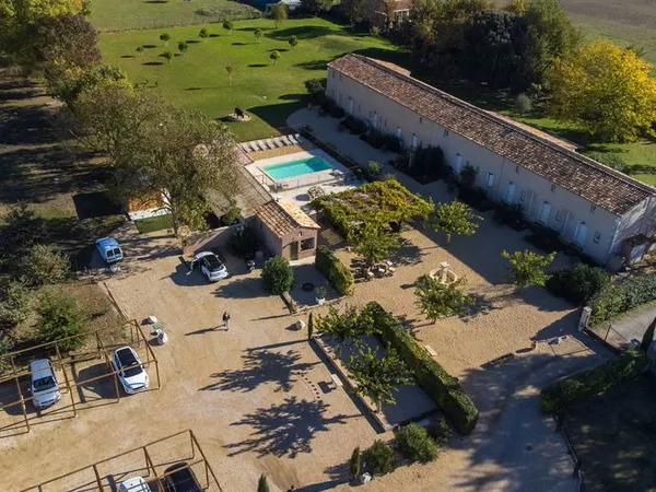 Eygalières - Location 3 mois - Maison T5 de 180 m² au Mas Papabiou 
