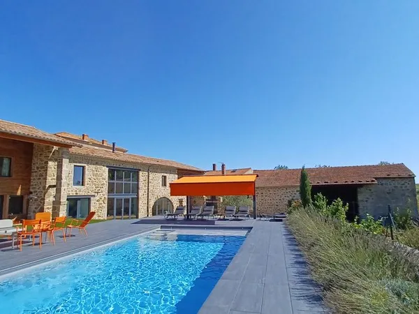 Maison 9 pièces 270 m² 