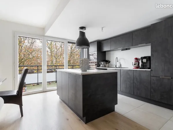 Appartement 4 pièces 93 m² 