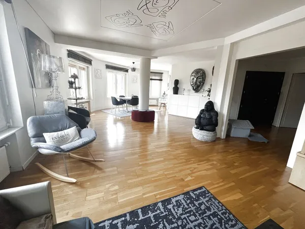 Appartement 8 pièces 187 m² 