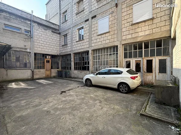 Local 128 m² SOISSONS 