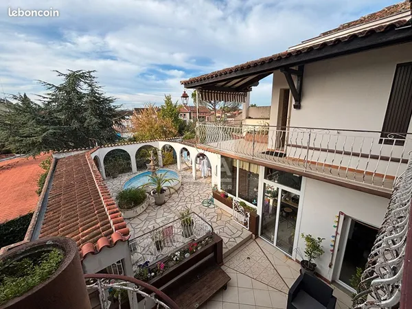 Propriété 6 pièces 175 m² 